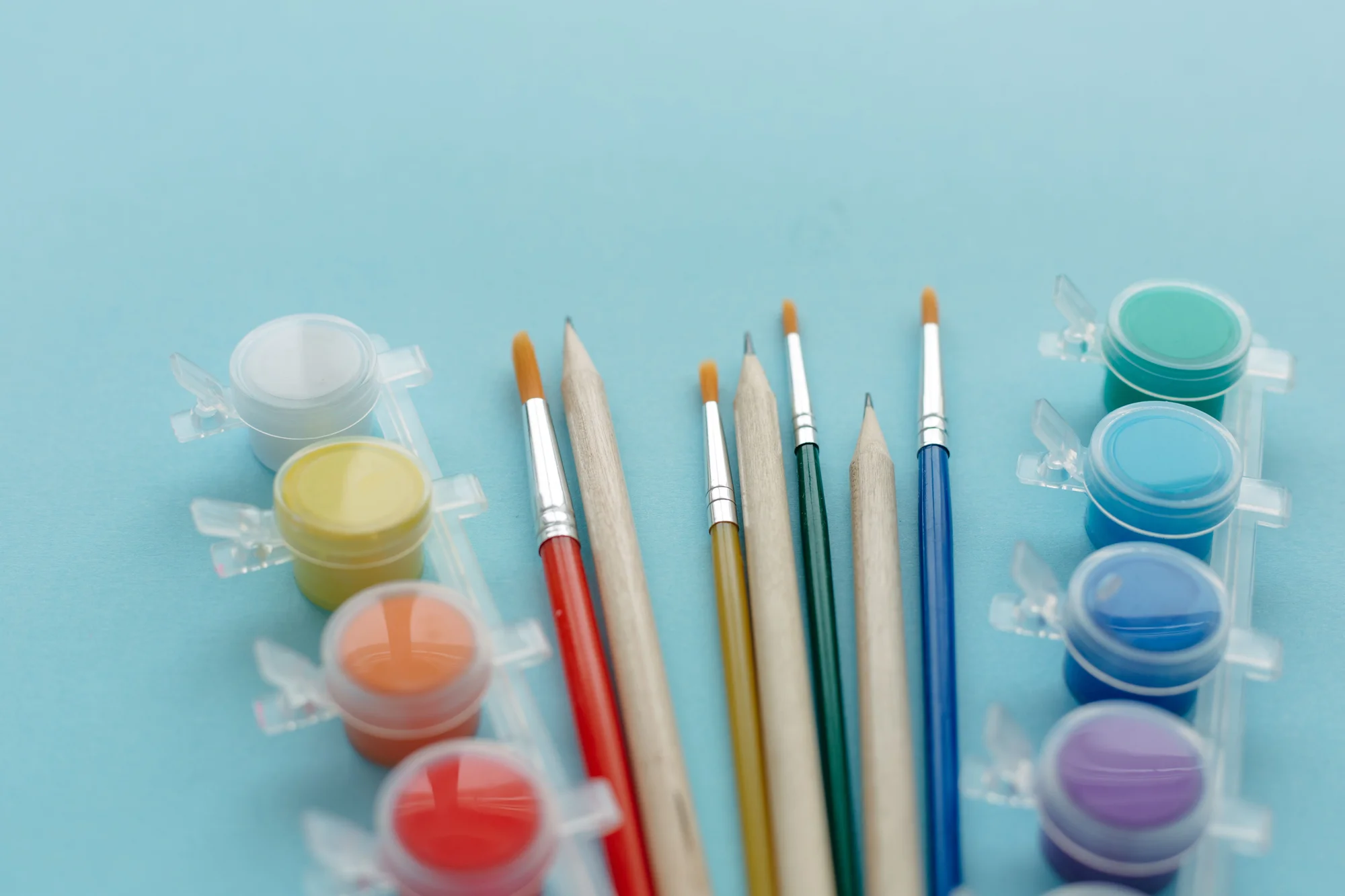 Brush (with paint set)